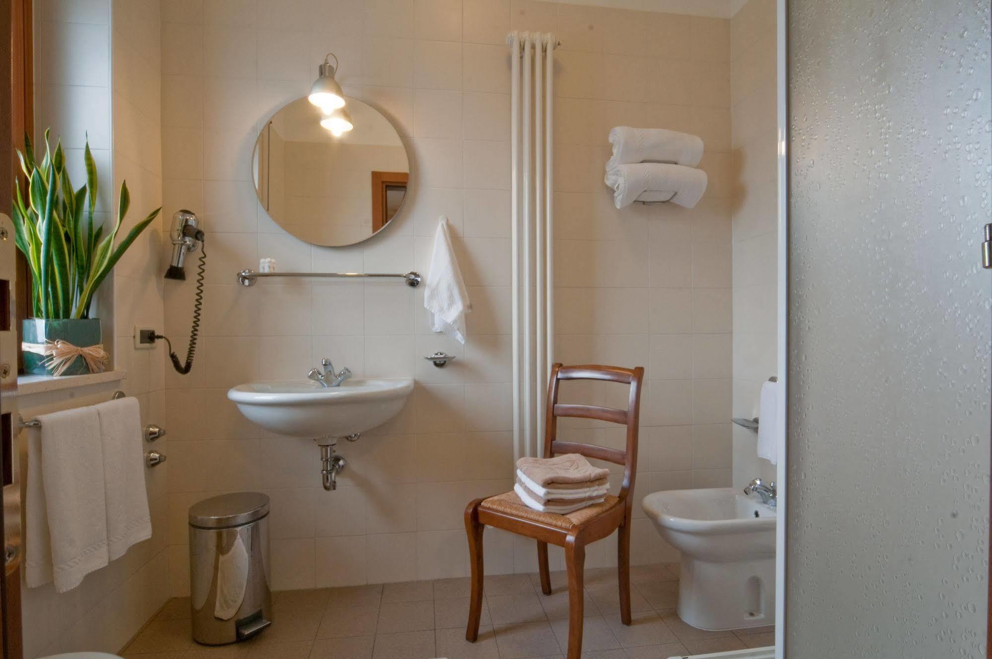 Hotel Belvedere ティエーネ エクステリア 写真