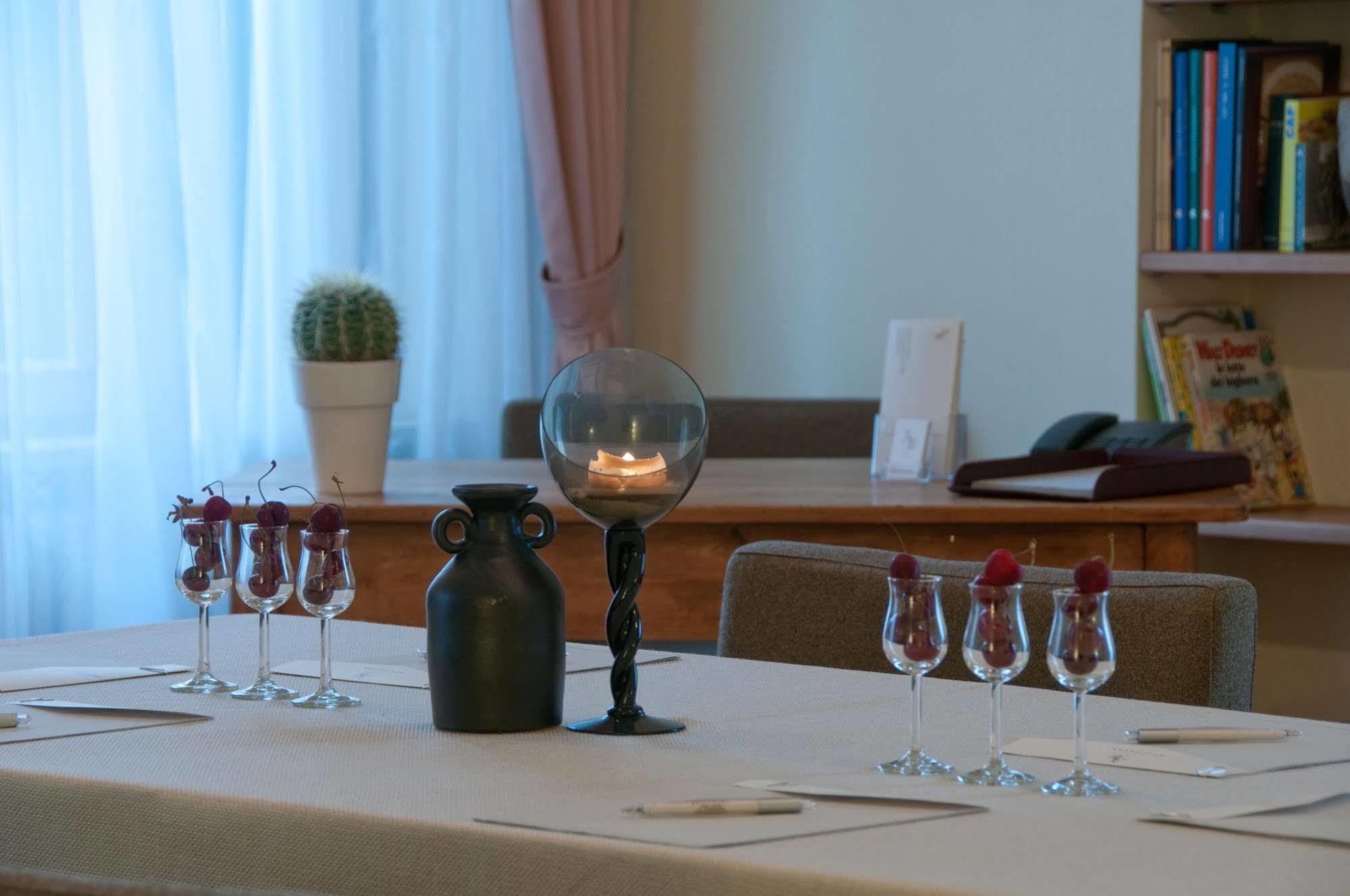 Hotel Belvedere ティエーネ エクステリア 写真